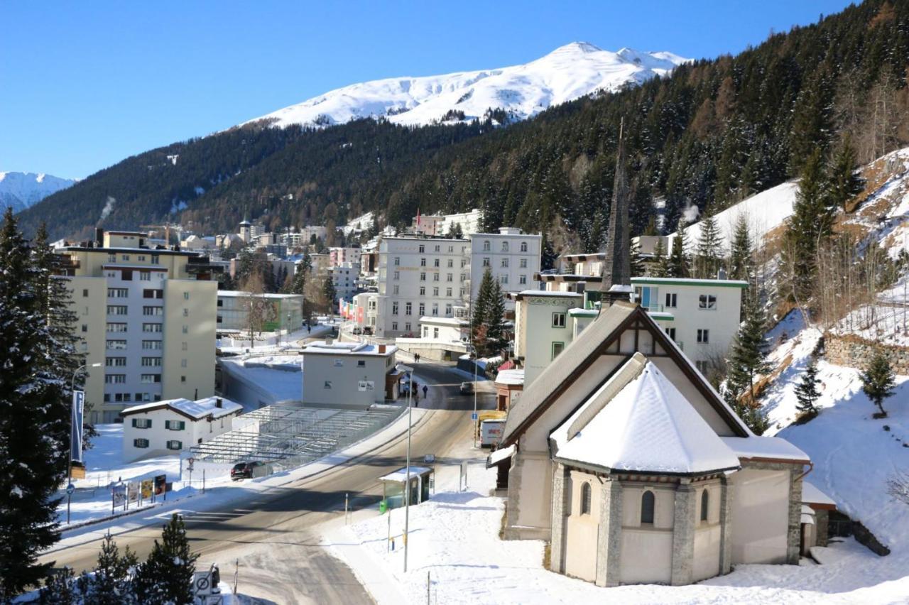 Ferienwohnungen, Carlton Am Park, Davos Platz Esterno foto